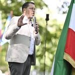 HRfK8v9bMAAkO9W