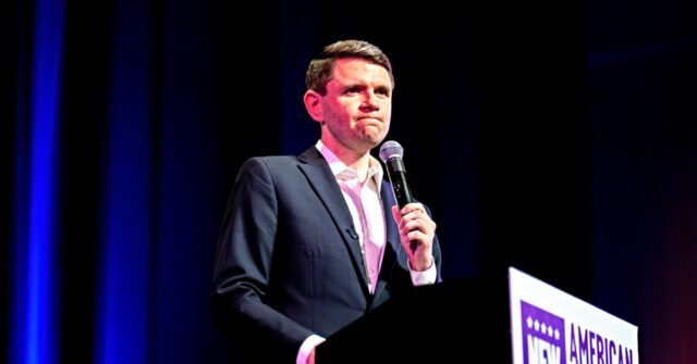 James Talarico qualifie le capitalisme d’« oppressif » et fait écho à la rhétorique du DSA sur son « démantèlement »