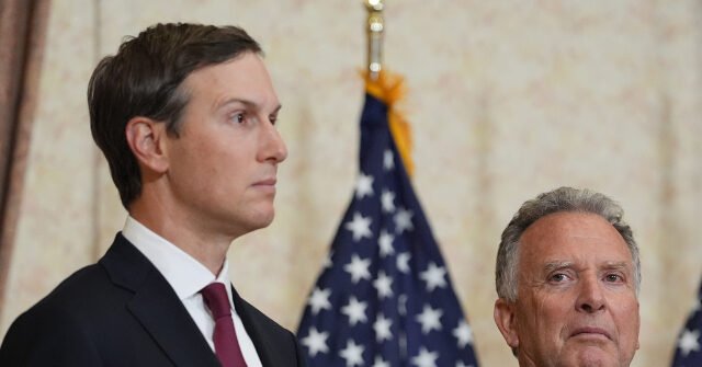 VIDÉO : Witkoff et Kushner, les « grands négociateurs » du président Trump, arrivent à Moscou pour des pourparlers de paix au milieu de la guerre en Ukraine