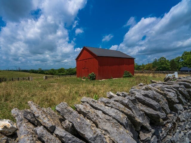 Kentucky-Farmland-640x480