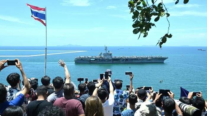 L’USS Abraham Lincoln rentre chez lui après avoir été « coulé » trois fois par l’Iran