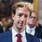 Mark-Zuckerberg-troubled-by-Facebook-problems-640x480