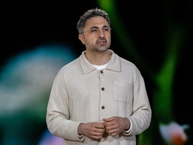 Microsoft-AI-boss-Mustafa-Suleyman-640x480 (1)