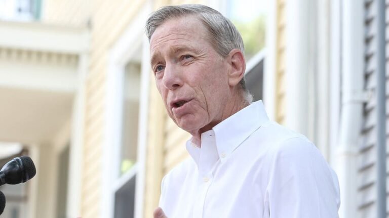 Une poussée progressiste heurte un mur contre un démocrate conservateur dans un district bleu profond