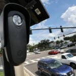 Le gouverneur DeSantis révoque les permis pour les caméras de troupeau sur les autoroutes de l'État de Floride