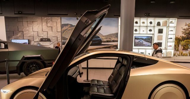 La NHTSA ouvre une enquête sur le Cybercab Tesla d'Elon Musk