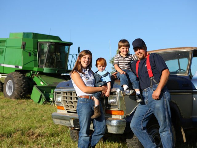 Working-Family-Farm-640x480