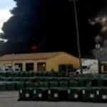 Un incendie chimique massif éclate dans une usine de transformation électrique dans le Mississippi, obligeant à une évacuation