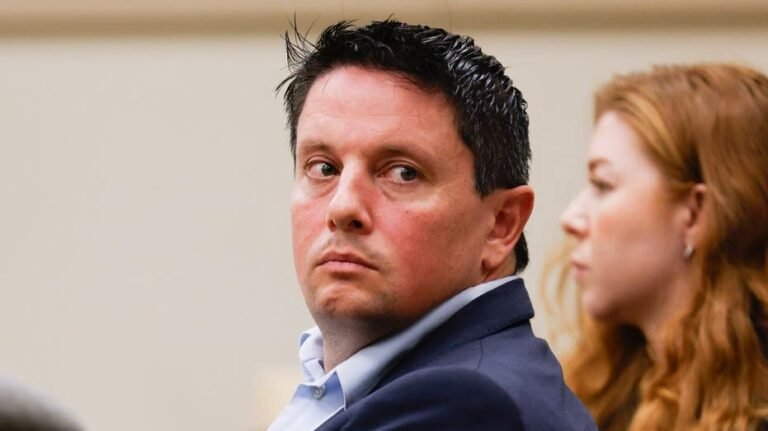 L'ancien maire reconnu responsable des agressions sexuelles présumées de 7 femmes et condamné à payer 13 millions de dollars