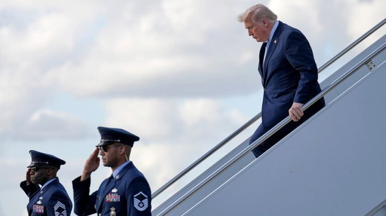 La FAA demande des restrictions permanentes de l’espace aérien près de Mar-a-Lago de Trump alors qu’un expert prévient que les règles ne sont « pas assez bonnes »