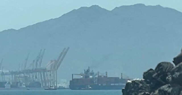 Les États-Unis frappent des navires iraniens à Ormuz – Début de la politique « Tanker for Tanker » de Trump