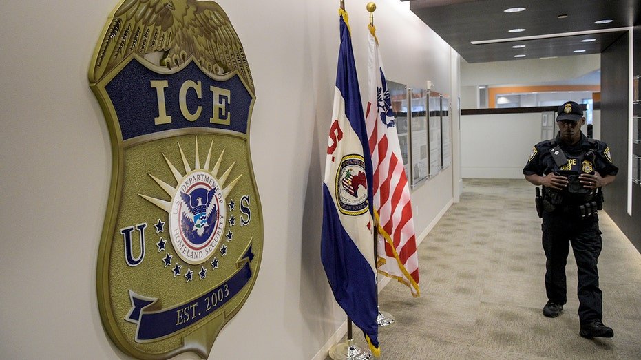 Le DHS ordonne aux avocats de l'ICE de demander le rejet anticipé des demandes d'asile juridiquement déficientes