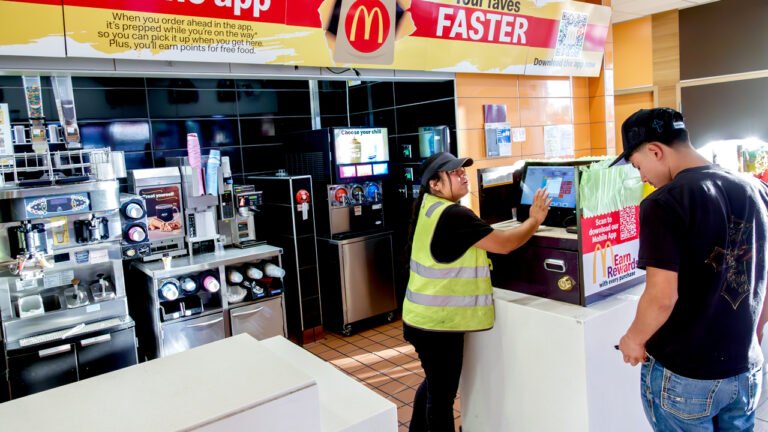 McDonald's dépensera 8,5 milliards de $ pour réorganiser les restaurants, la technologie et le soutien aux franchises