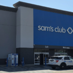 Une balle perdue provenant d'une bagarre dans un salon à proximité tue un employé de Frito-Lay à l'intérieur du Sam's Club