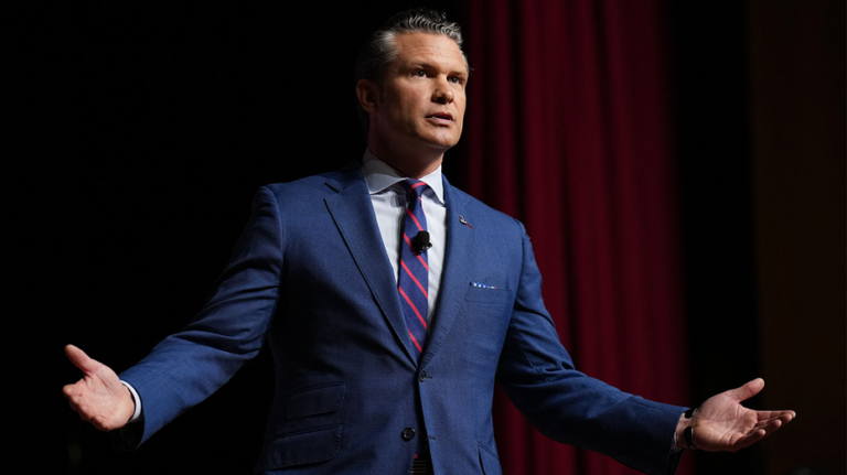 Exclusif : Hegseth double les coupes aux généraux, aux amiraux dans le remaniement majeur du Pentagone
