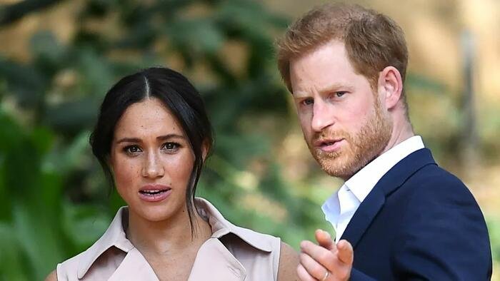 Harry et Meghan ont fait une déclaration brutale après que le roi Charles ait bloqué le retour royal