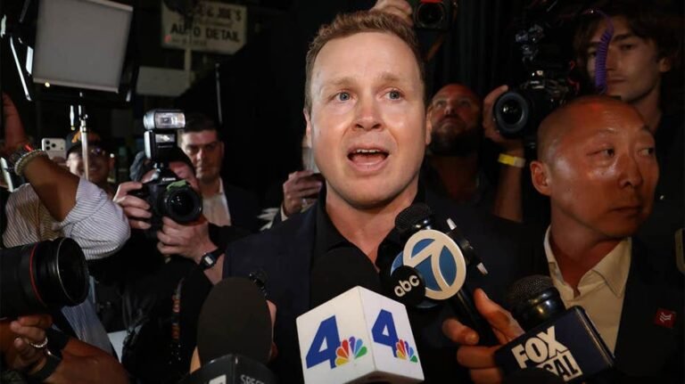 Spencer Pratt met en garde « bonne chance LA » après qu'un nouveau sondage confirme sa prédiction étonnante