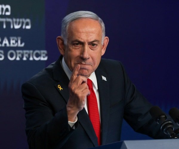 Netanyahu envisage de poursuivre Haaretz en justice suite à un rapport que les Émirats arabes unis l'avaient prévenu ava