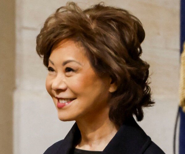 Rapport : Chao a occupé des postes en Chine alors qu'il servait au sein du cabinet américain