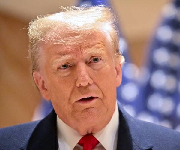 Trump nomme Adam Telle au poste de secrétaire militaire par intérim