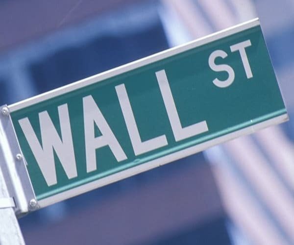 Wall Street termine en baisse alors que de solides données sur l'emploi alimentent les paris bellicistes de la Fed
