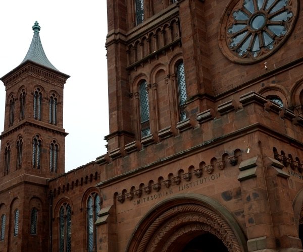 L’administrateur Trump signale de possibles réductions du soutien fédéral au Smithsonian