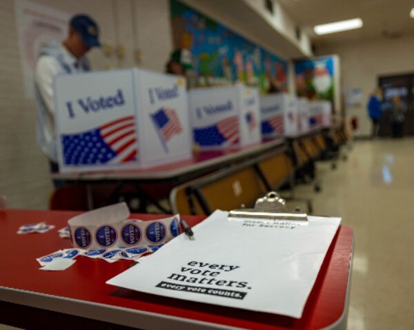 La lutte pour la sécurité des élections s’intensifie à l’approche de mi-mandats cruciaux