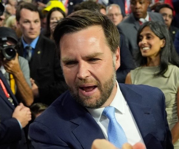 Vance discute des forces obscures et de la tentative d'assassinat de Trump