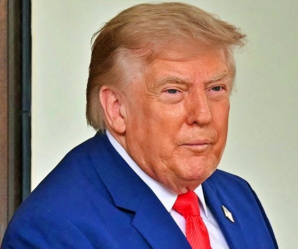 Trump invite les législateurs vulnérables du GOP au dîner du WH