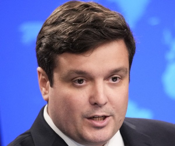 Pigott à Newsmax : l'école manufacturière de Trump va former des travailleurs américains