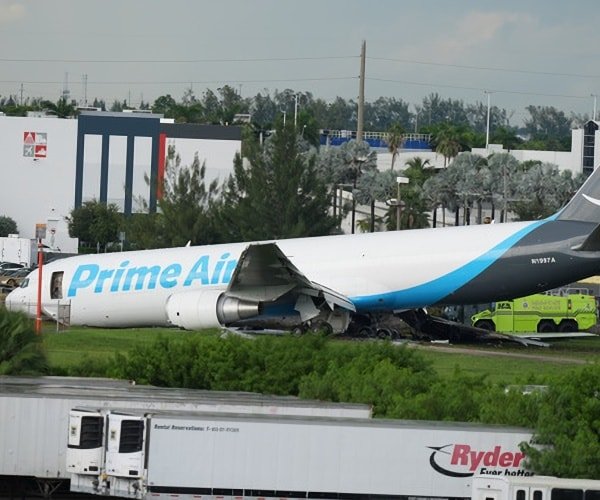 Les enquêteurs enquêtent sur l’accident mortel d’un avion cargo d’Amazon