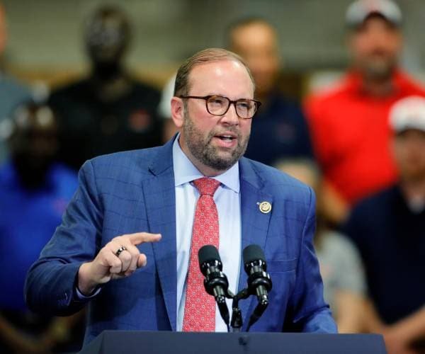 Jason Smith à Newsmax : House évitera la fermeture