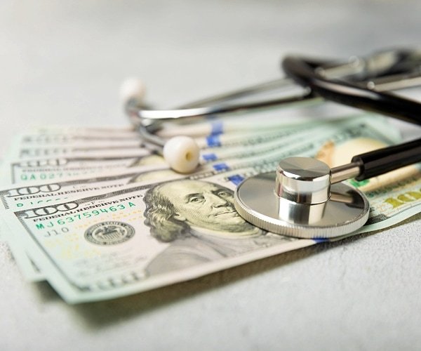 Les coûts de santé des employeurs et les primes des travailleurs augmenteront en 2027