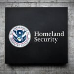 DHS : les Salvadoriens conserveront pour l’instant leur statut de protection temporaire