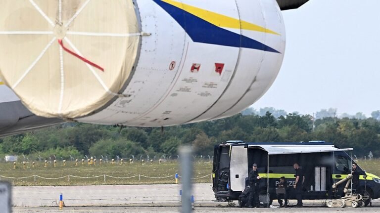L'Allemagne accuse la Russie après la découverte d'un drone chargé d'explosifs près d'avions cargo ukrainiens dans un grand aéroport