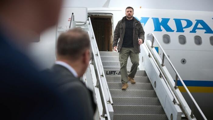L'avion de Zelensky "presque touché" par un drone après son décollage de Moldavie