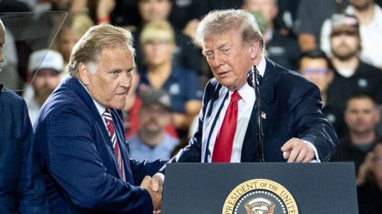 Trump dit que Rogers a « complètement effacé » El-Sayed dans le débat