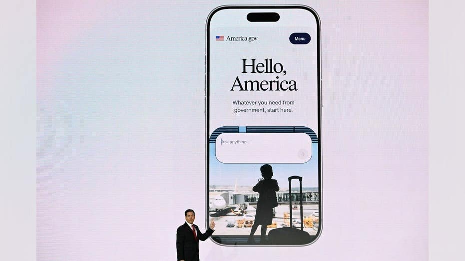 Le nouveau centre gouvernemental de haute technologie de Trump réserve quelques surprises bizarres : « Amusez-vous à les trouver »