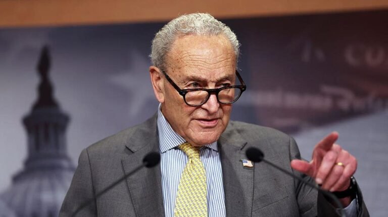 Schumer met en garde contre un avantage républicain qui pourrait changer la bataille pour le contrôle du Sénat