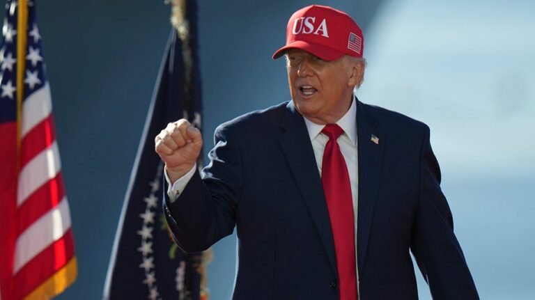 Le procès de la DNC accuse l'administration Trump d'avoir détourné 20 MILLIONS de $ de fonds fédéraux pour des publicités de « propagande »