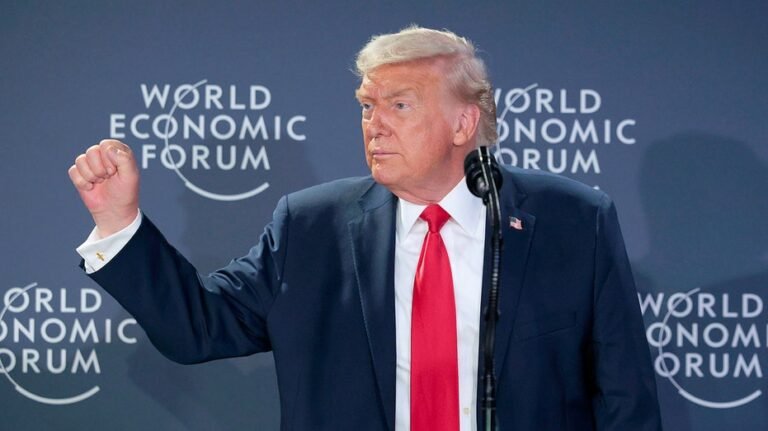 Trump annonce des plans massifs d'exploration pétrolière, gazière et minérale au Groenland, vante les avantages pour la sécurité nationale