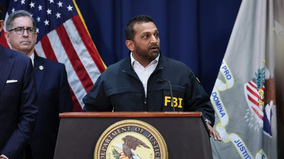 Kash Patel annonce l'arrestation du co-conspirateur présumé de ShinyHunters après une violation du portail des emplois du FBI