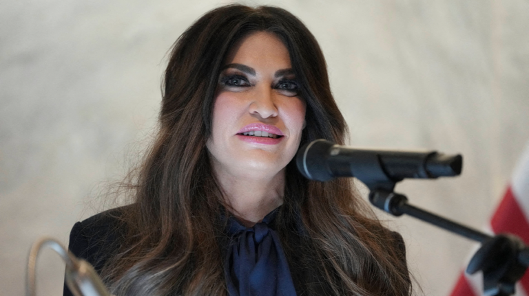 Trump et Rubio envisagent de licencier Kimberly Guilfoyle alors que les allégations d'inconduite et de sauvetage des donateurs se multiplient