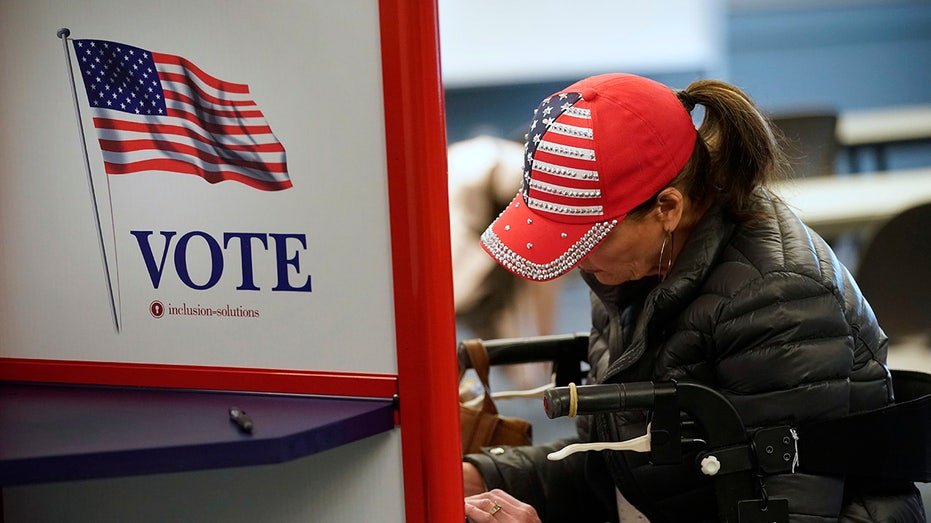 Règles du « juge activiste » Le Congrès ne peut pas interdire aux non-citoyens de voter aux élections fédérales