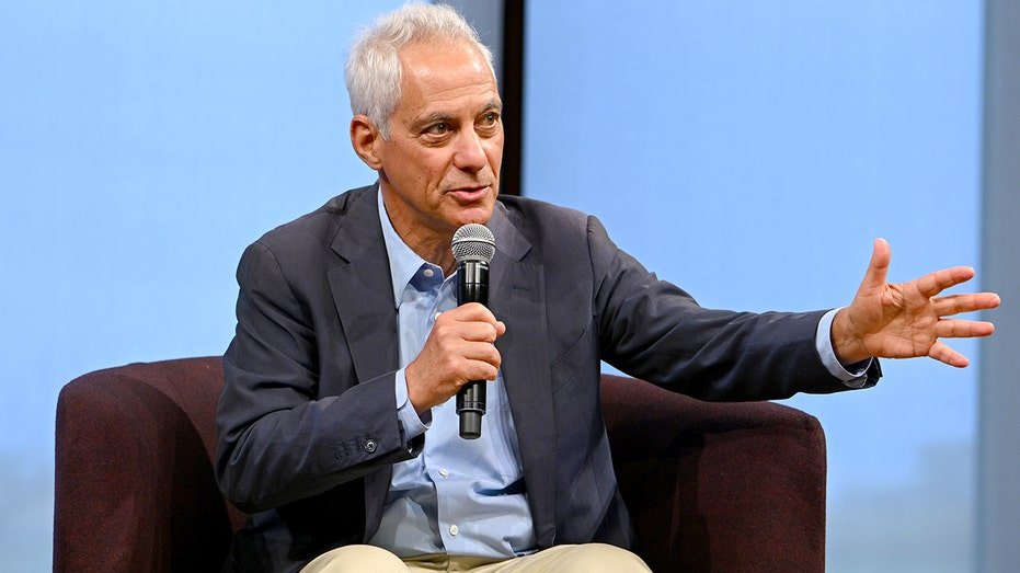Rahm Emanuel exhorte les Démocrates à ne pas destituer Trump s'ils remportent la Chambre