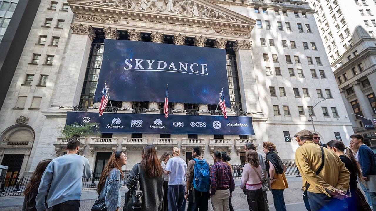 Les actions de Skydance plongent après que la société ait distribué près de 471 millions de bons de souscription