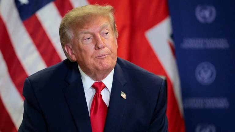 Un chroniqueur du NYT s'est battu en ligne pour avoir suggéré que Trump était à blâmer pour le viol présumé d'un gang de Cornell