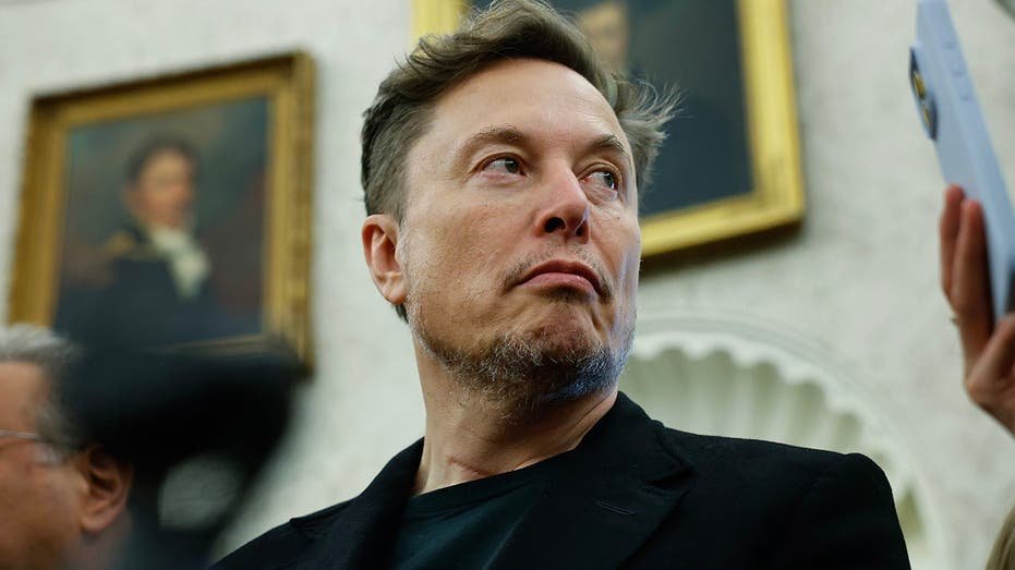 Le Starlink ukrainien rétabli alors qu'Elon Musk affirme que Kiev a violé les conditions de service « pour tuer des gens »
